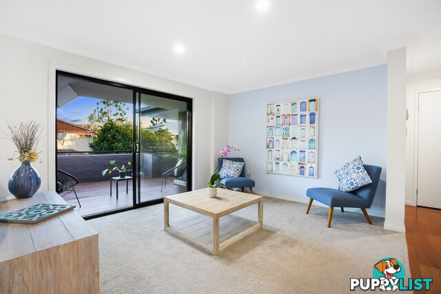 8 Samuel Place SINNAMON PARK QLD 4073