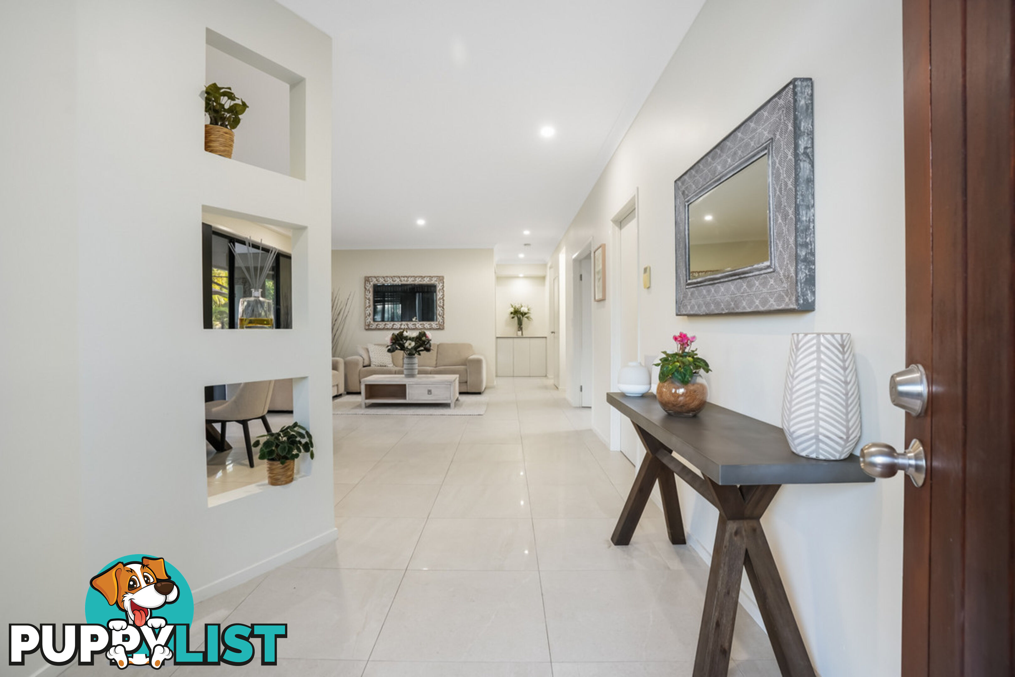 8 Samuel Place SINNAMON PARK QLD 4073