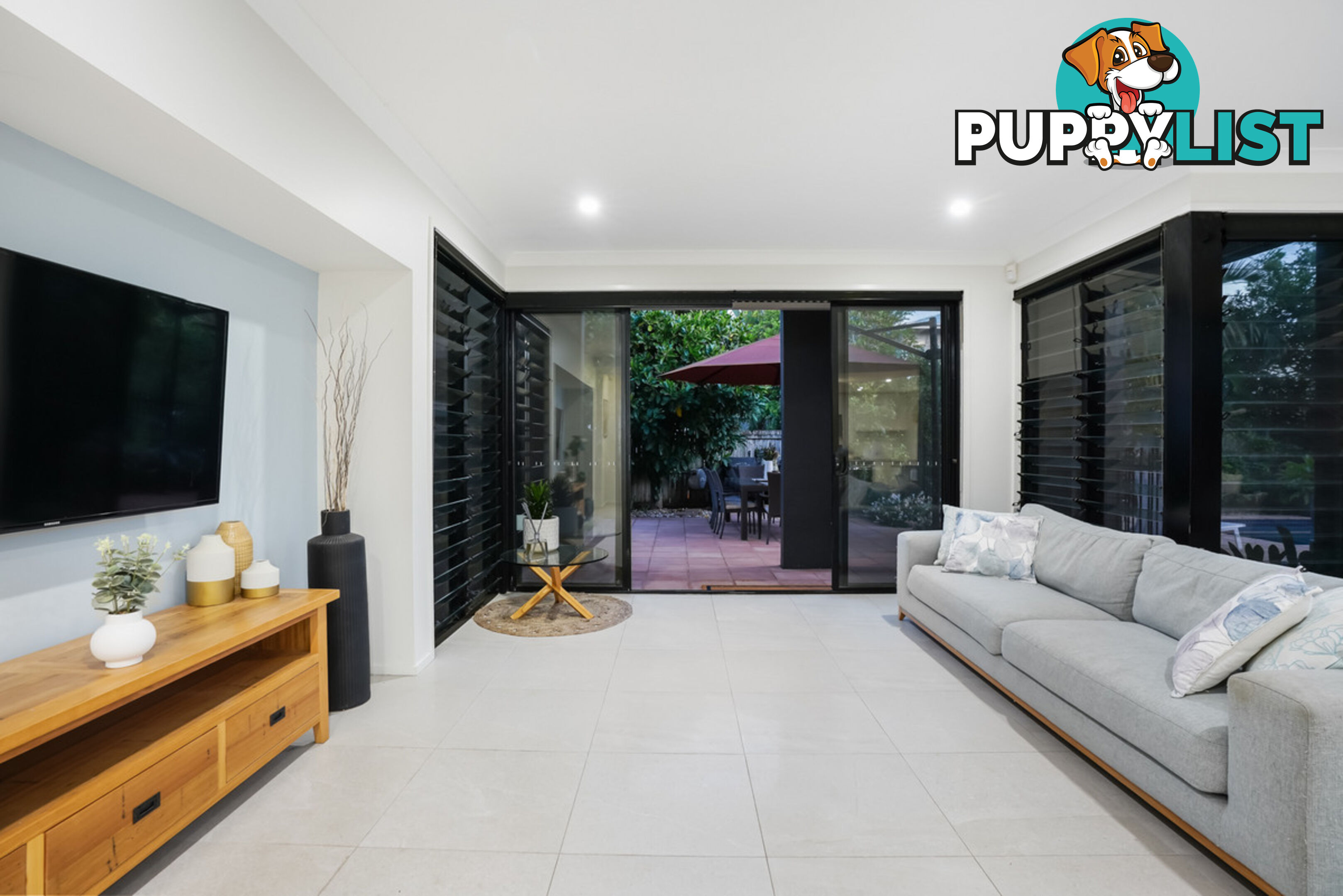 8 Samuel Place SINNAMON PARK QLD 4073