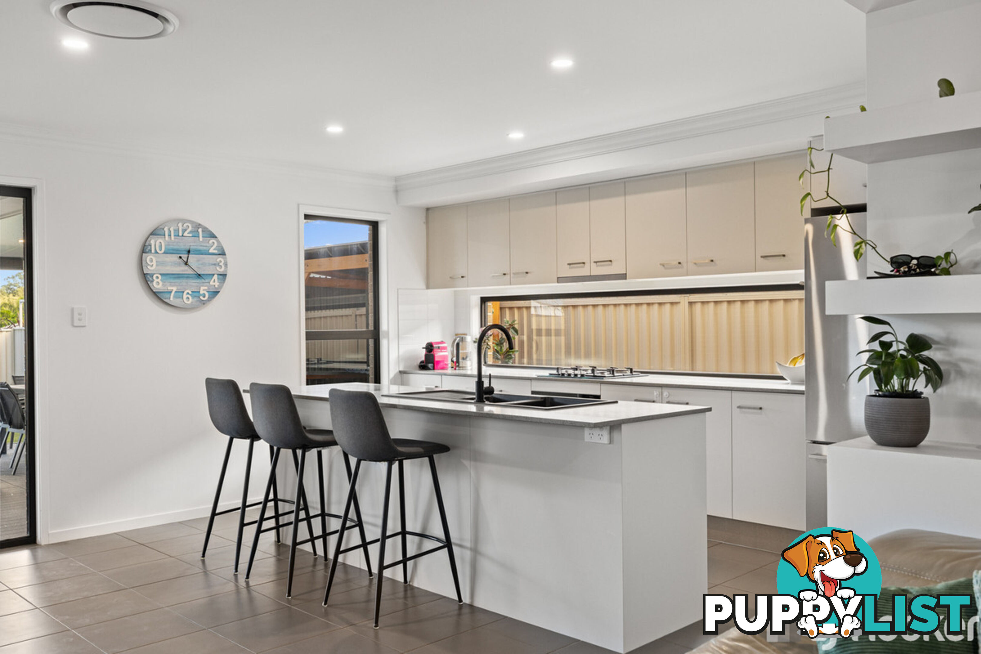 24A South Street THORNLANDS QLD 4164