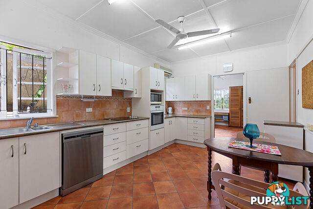 152 Dawson Road UPPER MOUNT GRAVATT QLD 4122