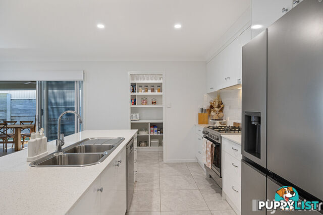 36 Jake Circuit REDLAND BAY QLD 4165