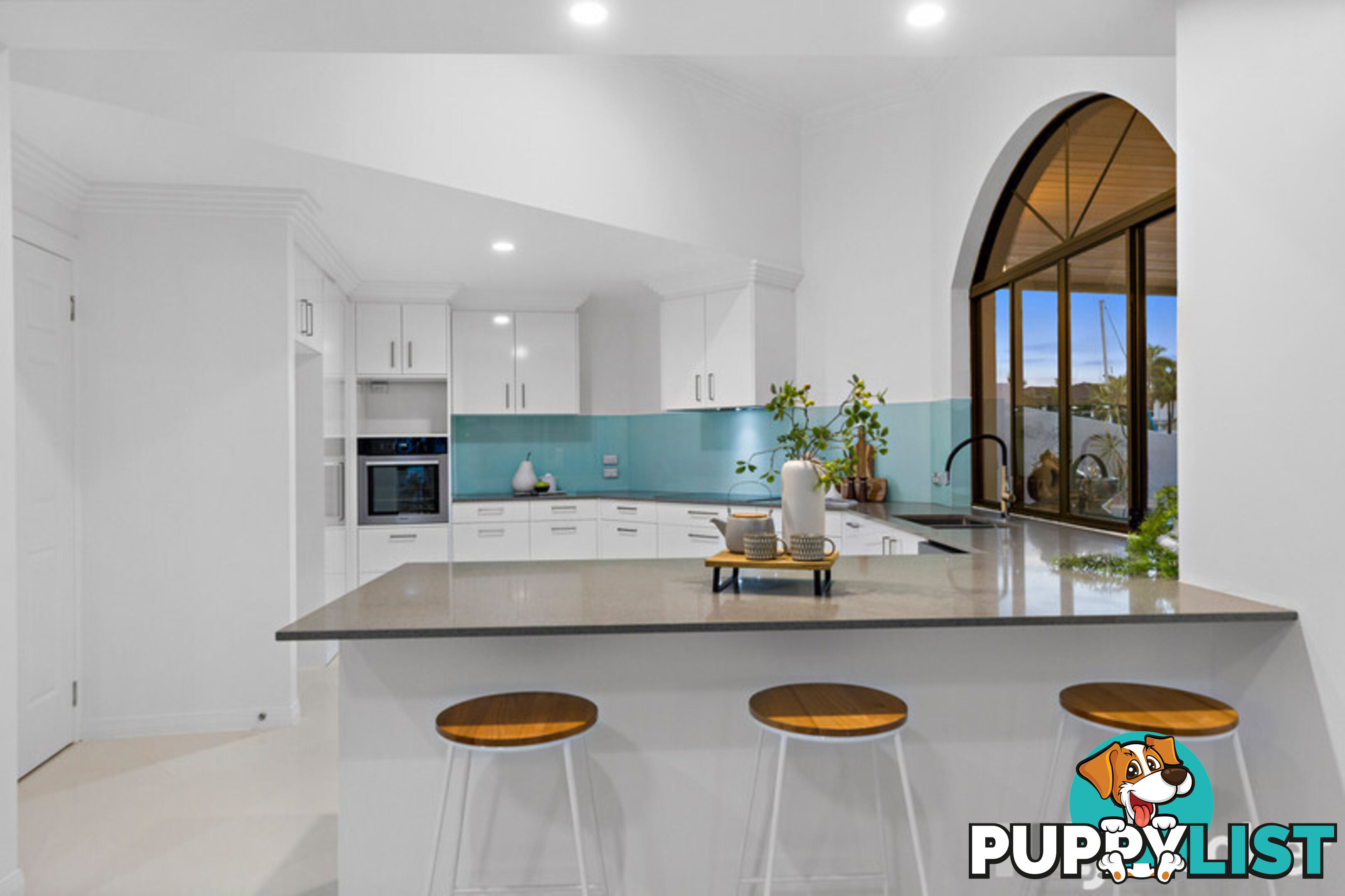 13 Carling Court RABY BAY QLD 4163