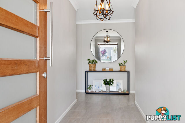 13 Majestic Circuit THORNLANDS QLD 4164