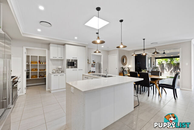 13 Majestic Circuit THORNLANDS QLD 4164