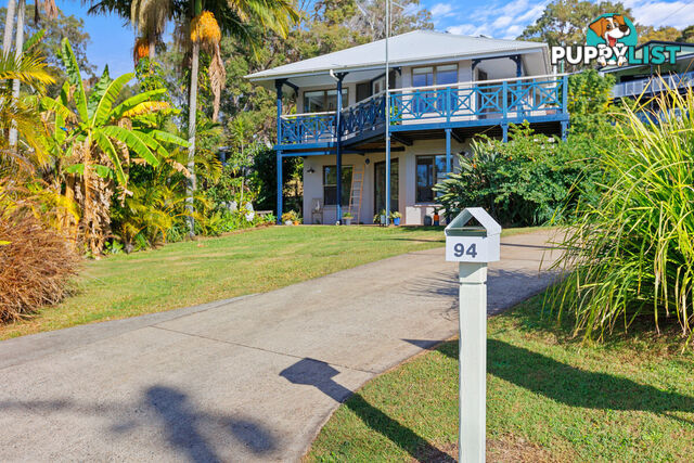 94 Wahine Drive RUSSELL ISLAND QLD 4184