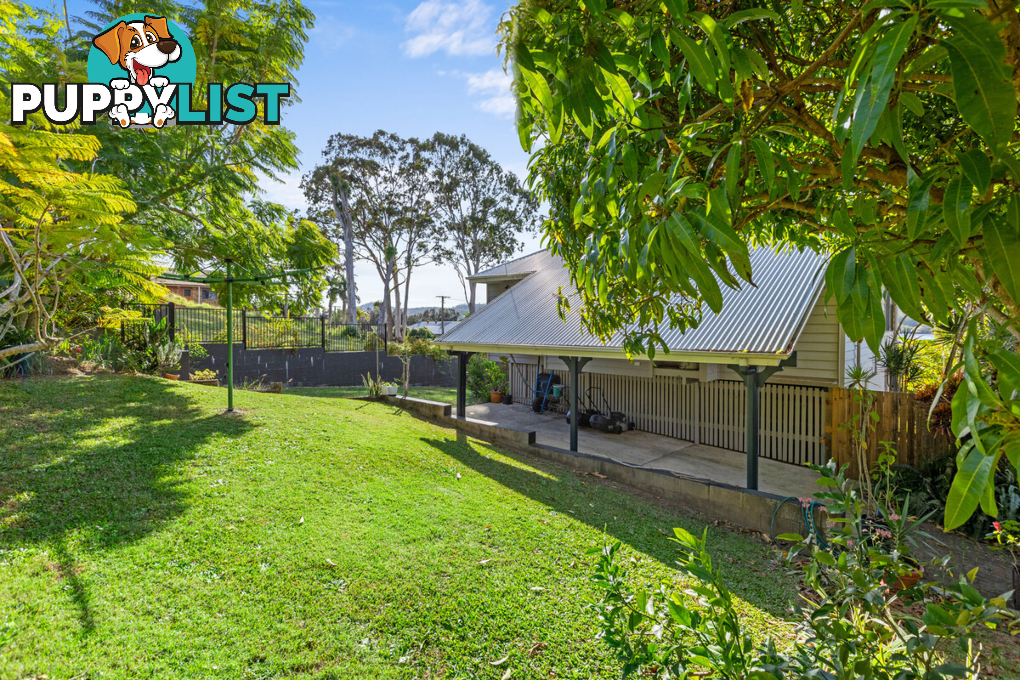 94 Wahine Drive RUSSELL ISLAND QLD 4184