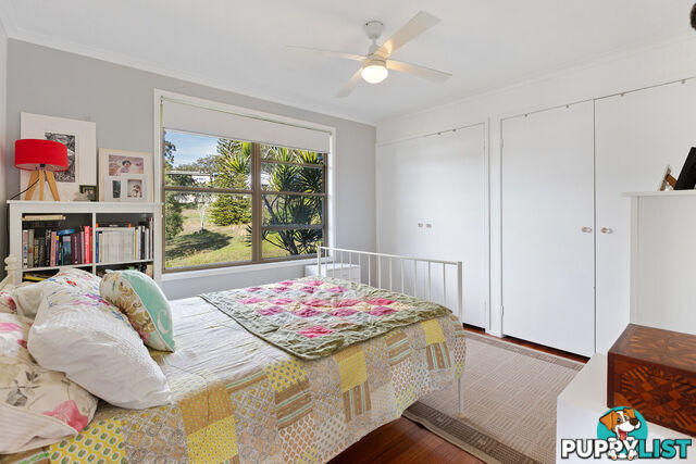 94 Wahine Drive RUSSELL ISLAND QLD 4184