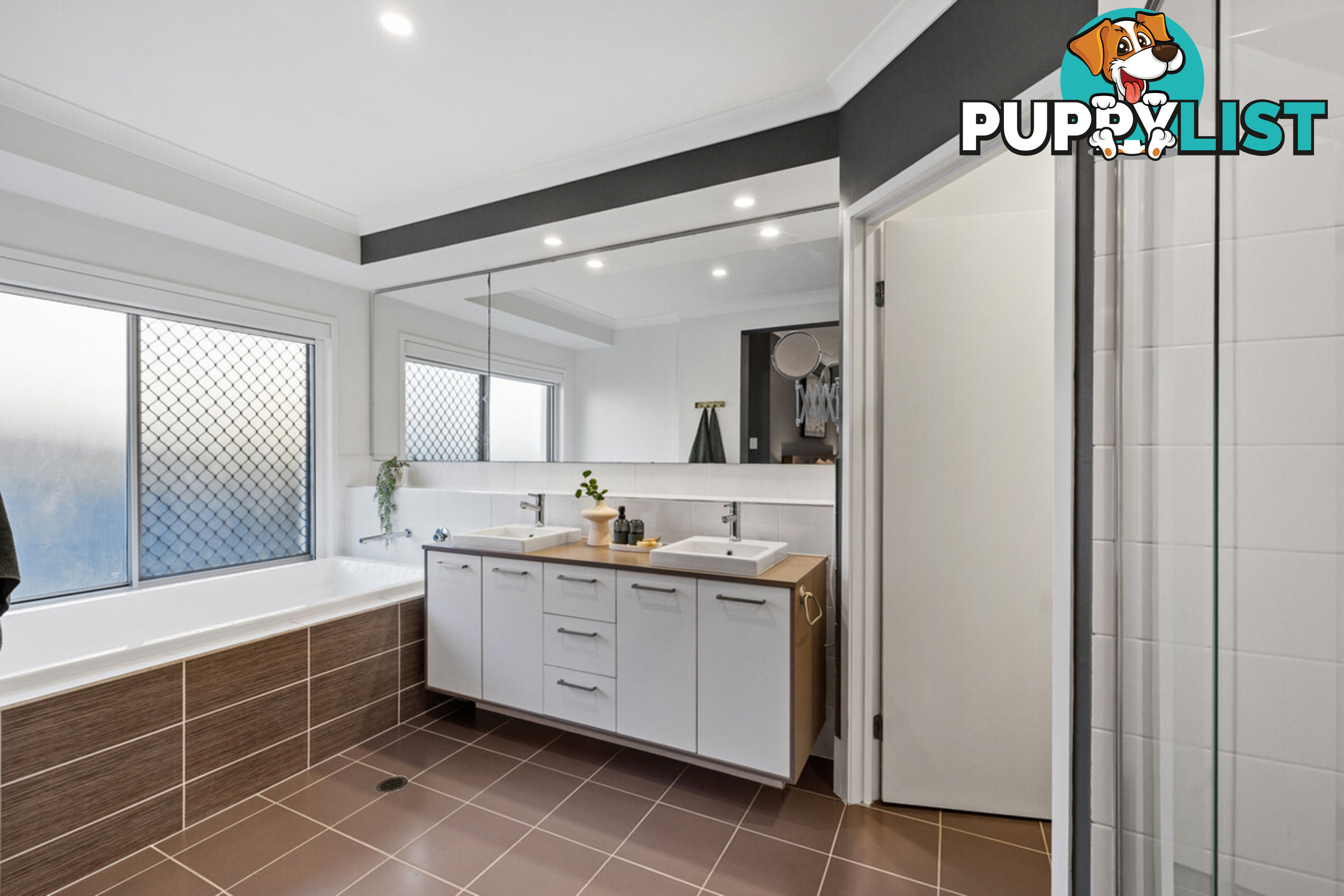 18 Explorers Way MOUNT COTTON QLD 4165