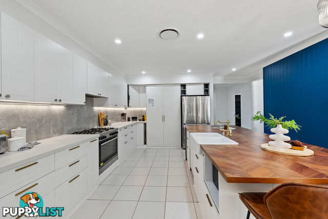18 Explorers Way MOUNT COTTON QLD 4165