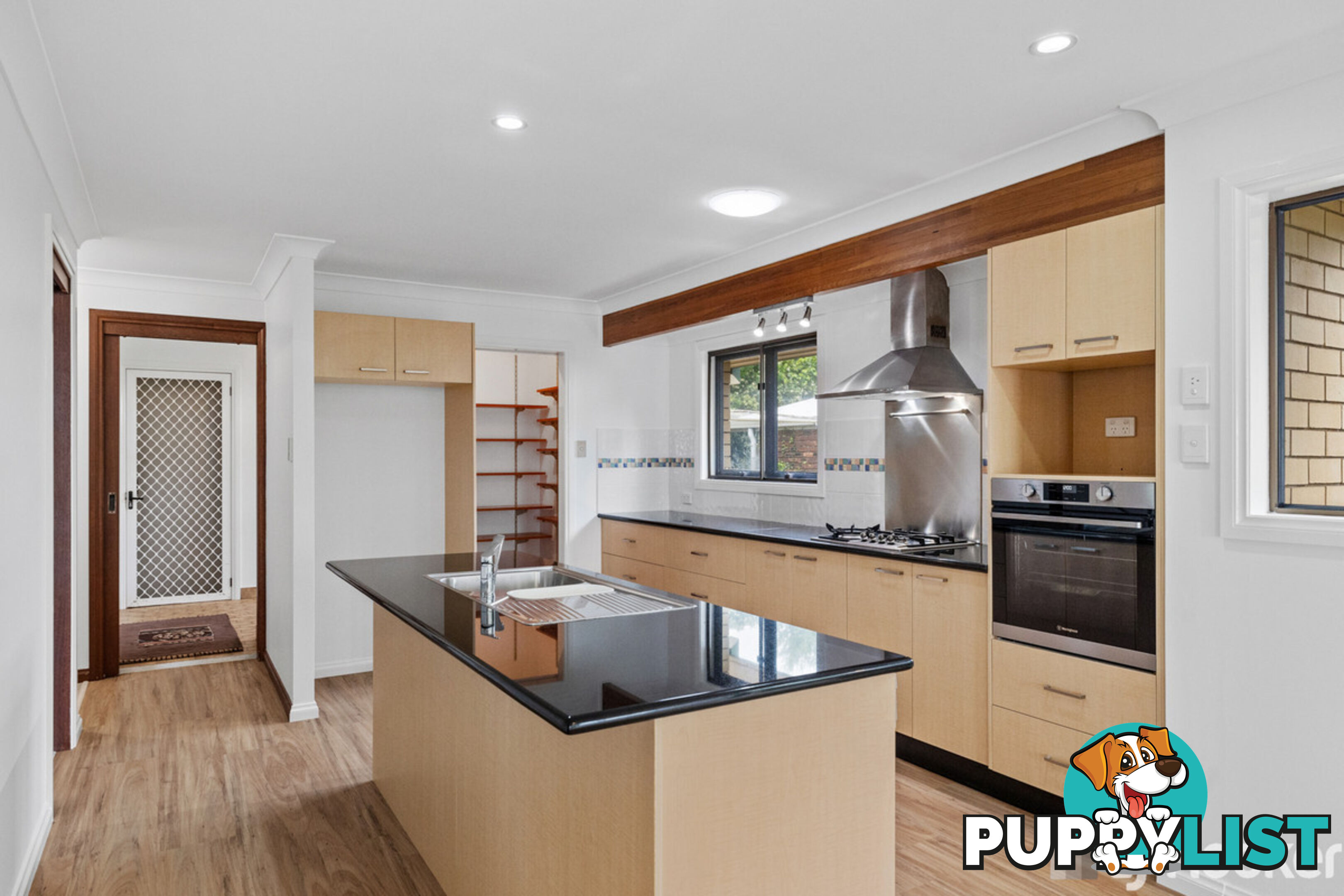 4C Bay Street REDLAND BAY QLD 4165
