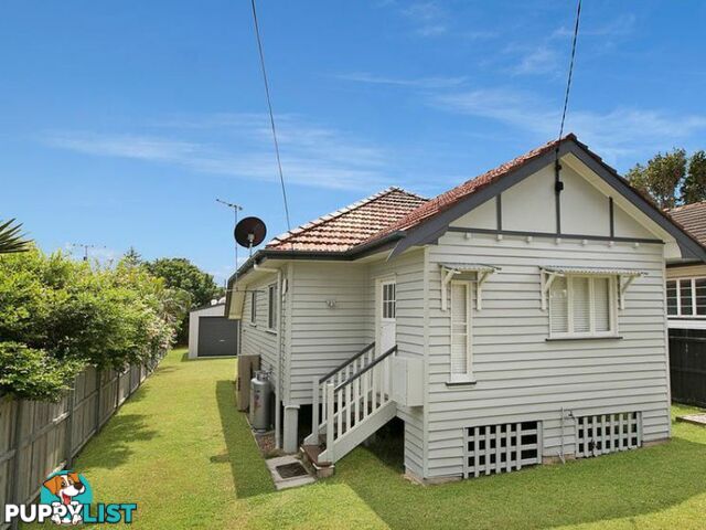 39 Faine Street MANLY WEST QLD 4179