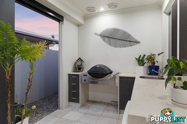 4 Joyce Court WELLINGTON POINT QLD 4160