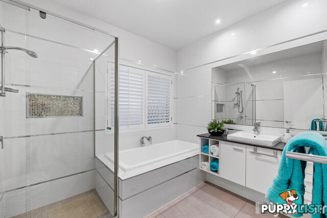 4 Joyce Court WELLINGTON POINT QLD 4160