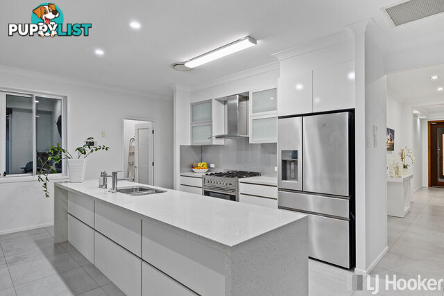 4 Joyce Court WELLINGTON POINT QLD 4160