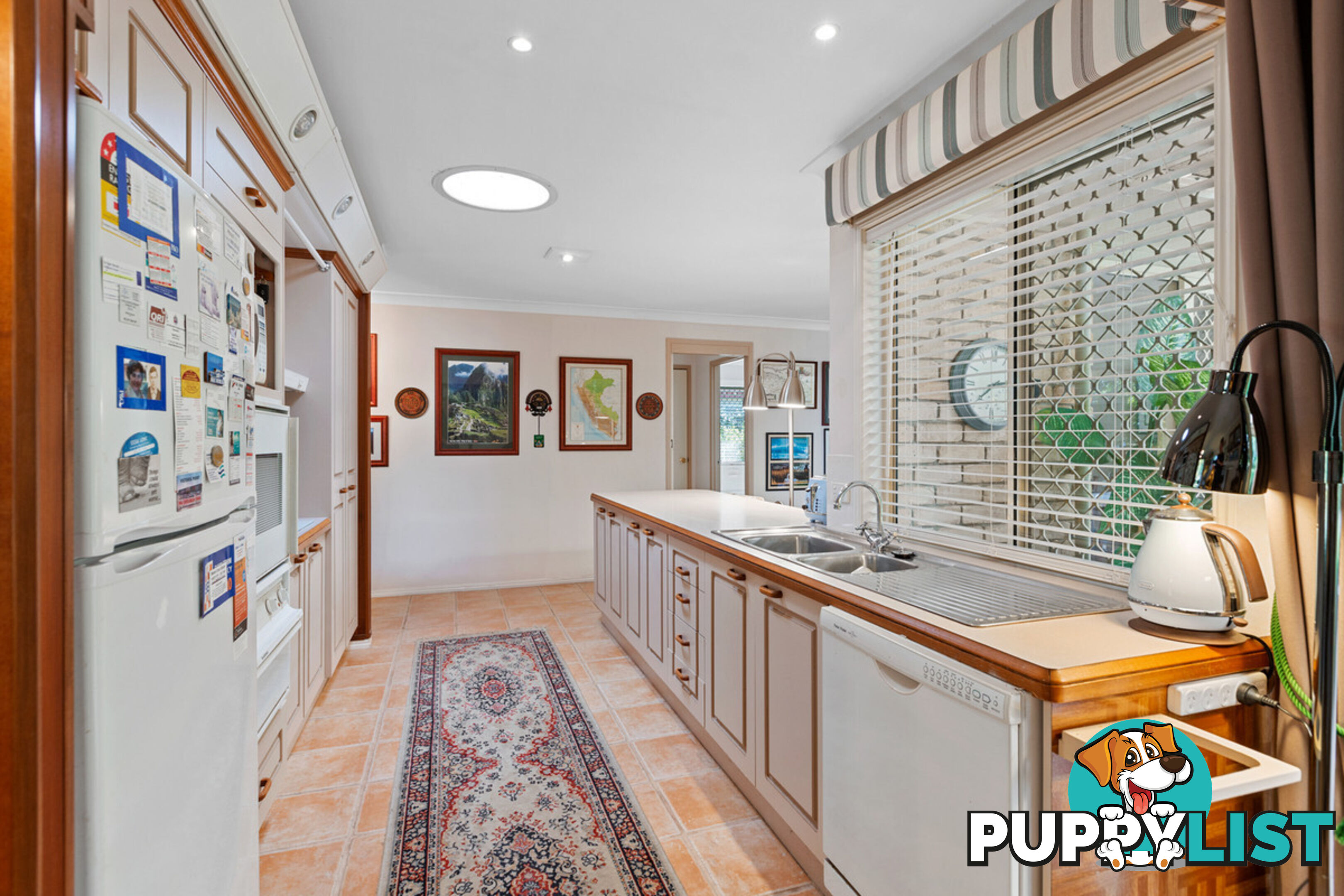 16 Jeanne Drive VICTORIA POINT QLD 4165