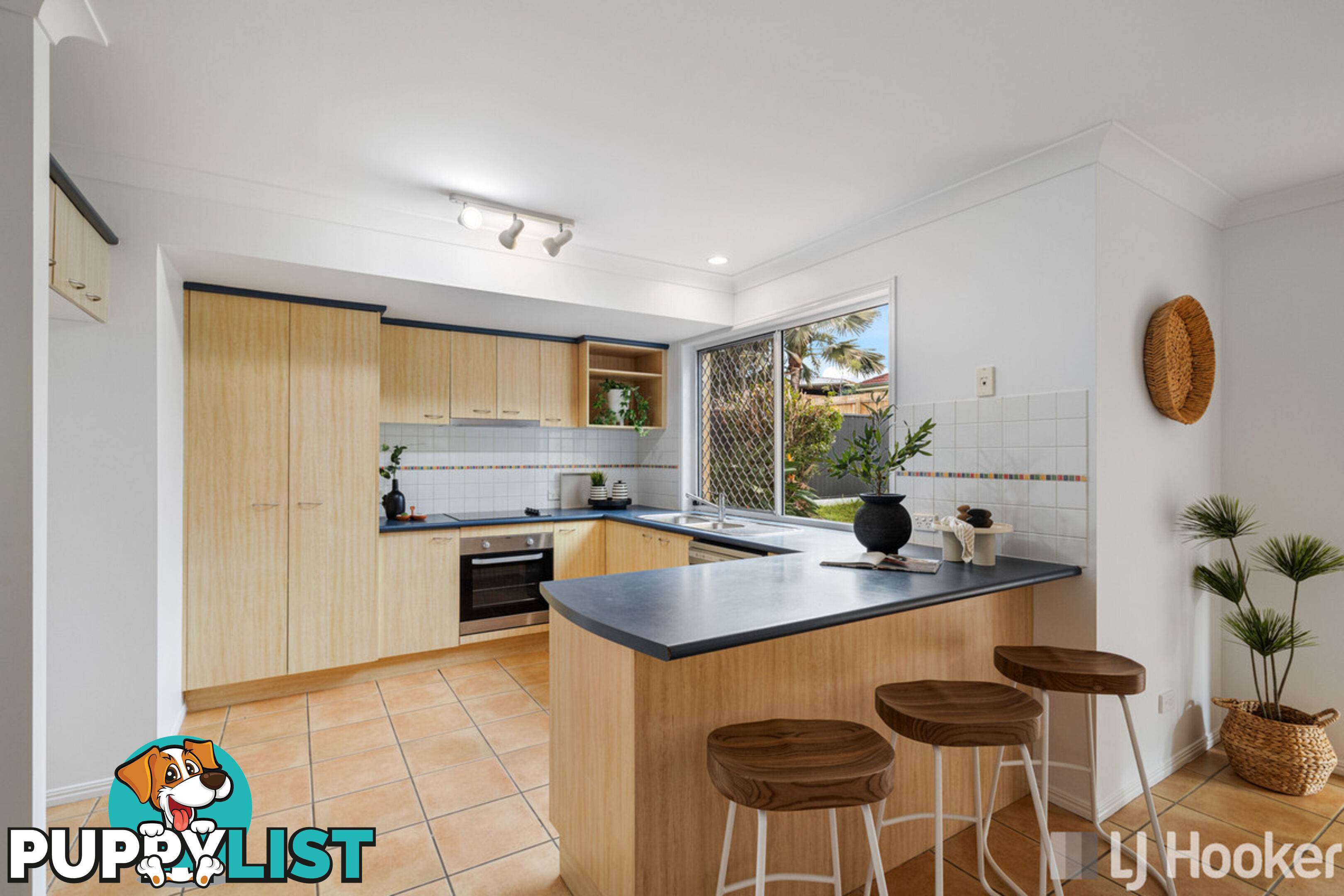 38 Brookvale Drive VICTORIA POINT QLD 4165