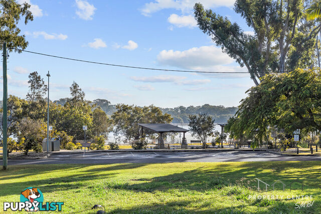 26 Esplanade RUSSELL ISLAND QLD 4184