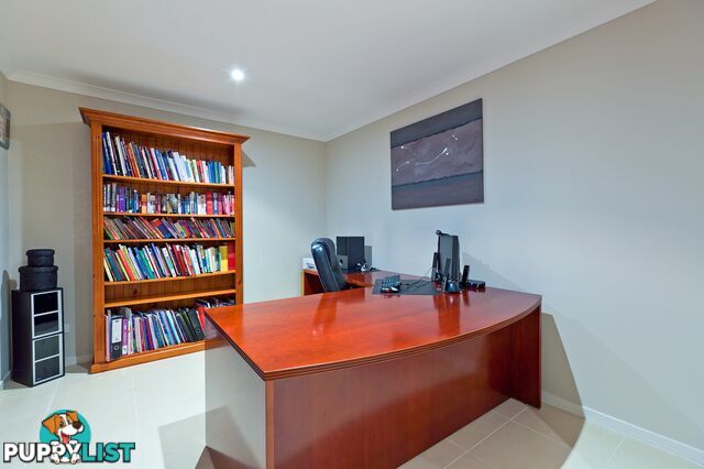 25 Whitby Place THORNLANDS QLD 4164