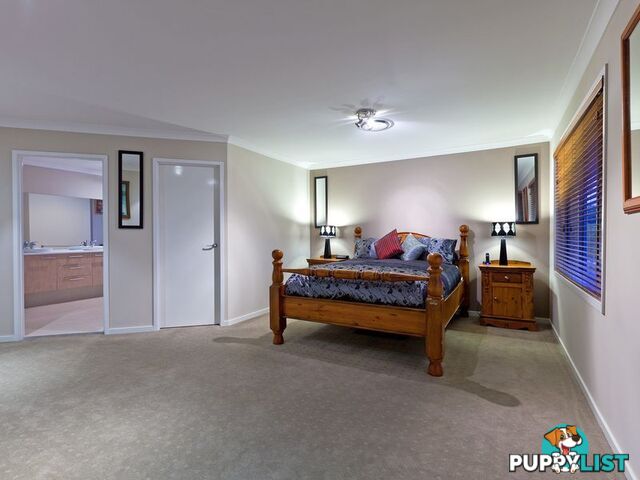 25 Whitby Place THORNLANDS QLD 4164