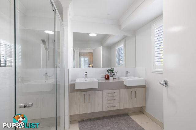 12 Valleygreen Close REDLAND BAY QLD 4165