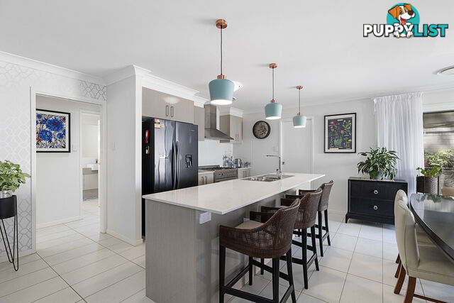 12 Valleygreen Close REDLAND BAY QLD 4165