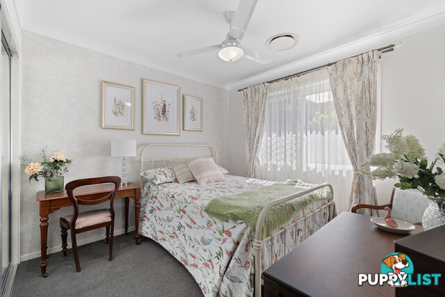 12 Valleygreen Close REDLAND BAY QLD 4165