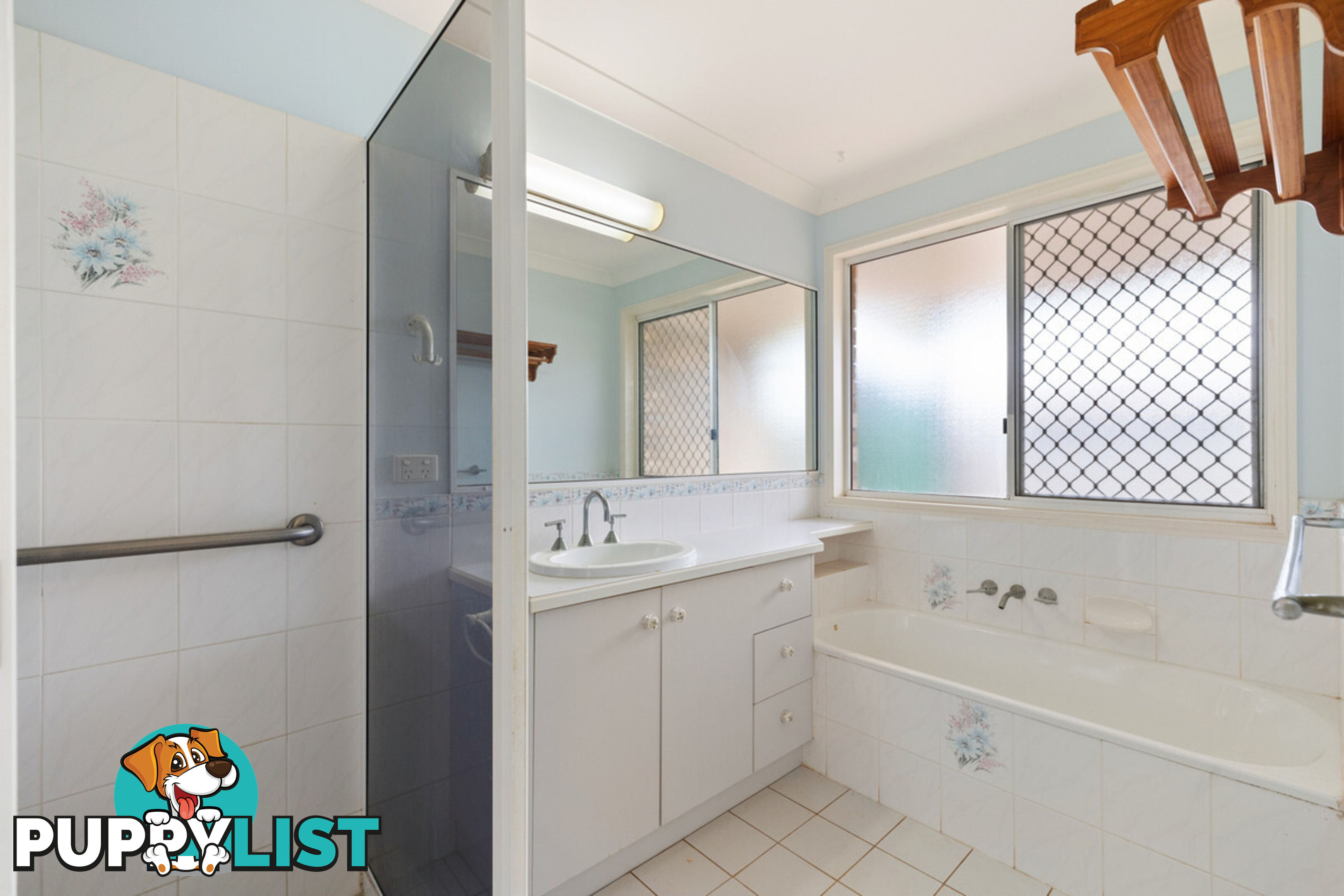 27 Seagull Street VICTORIA POINT QLD 4165