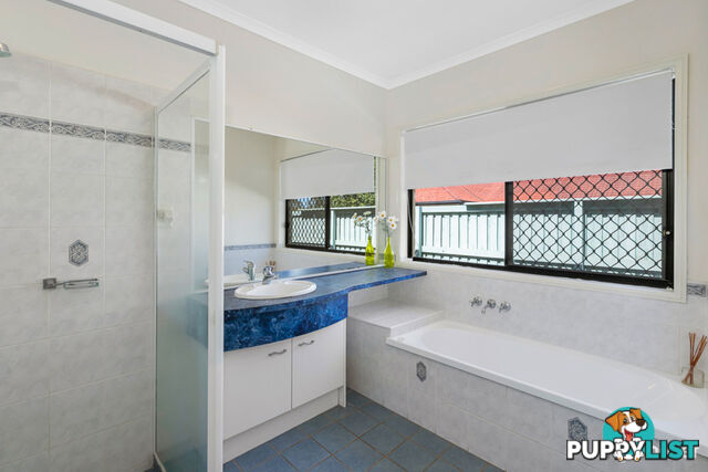 10 Kimbolton Drive REDLAND BAY QLD 4165