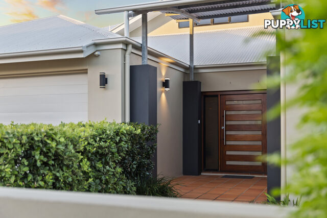 9 Martingale Court RABY BAY QLD 4163