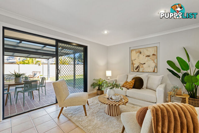11 Sandy Drive VICTORIA POINT QLD 4165