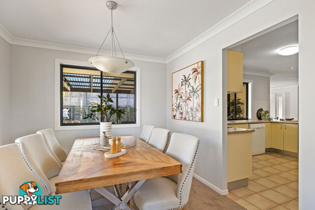11 Sandy Drive VICTORIA POINT QLD 4165