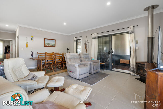 15 Banksia Street RUSSELL ISLAND QLD 4184