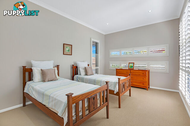 8 Lookout Court VICTORIA POINT QLD 4165