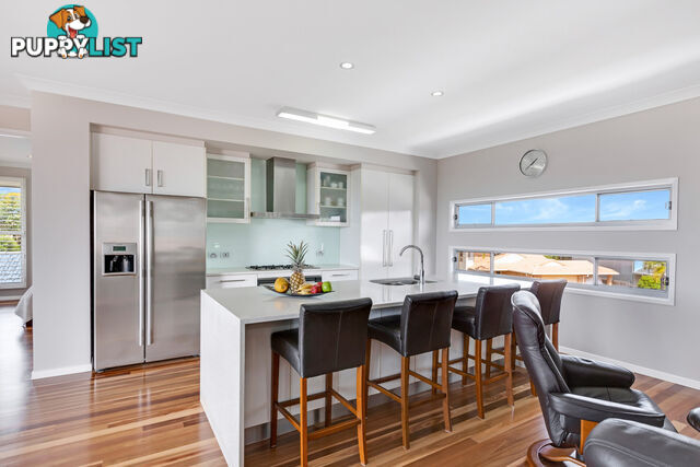 8 Lookout Court VICTORIA POINT QLD 4165