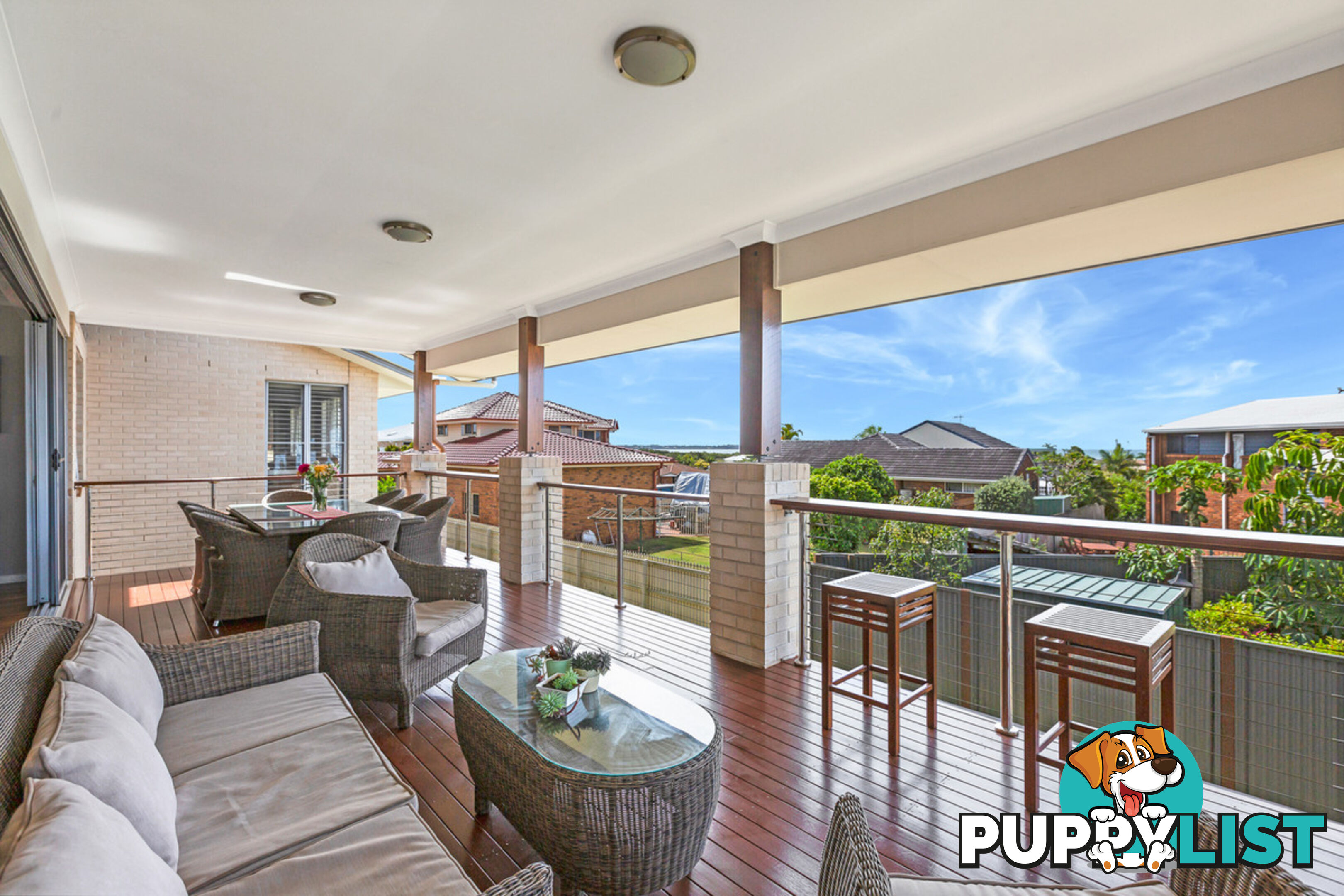 8 Lookout Court VICTORIA POINT QLD 4165