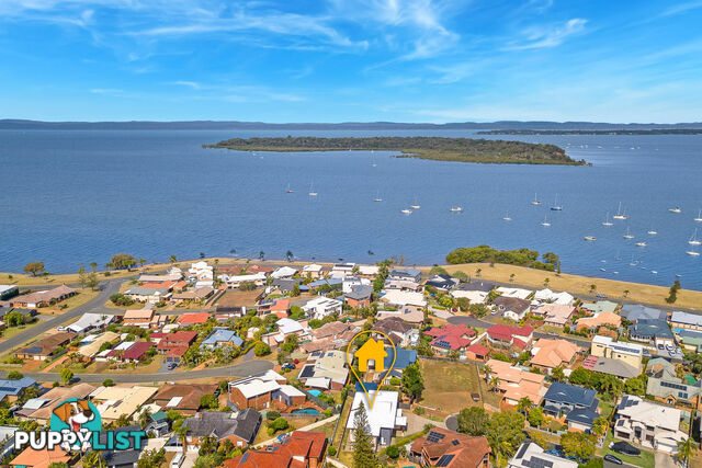 8 Lookout Court VICTORIA POINT QLD 4165