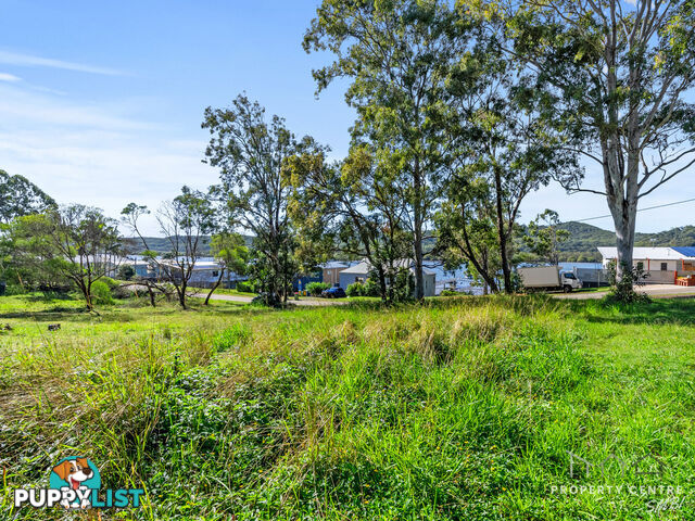 100 Wahine Drive RUSSELL ISLAND QLD 4184