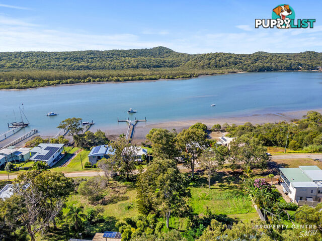 100 Wahine Drive RUSSELL ISLAND QLD 4184