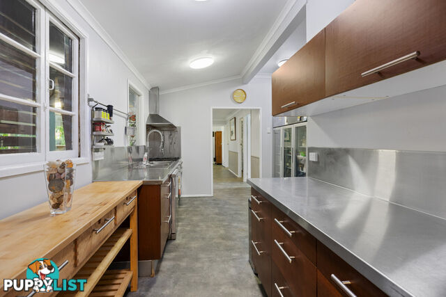 10 Welsby Street DUNWICH QLD 4183