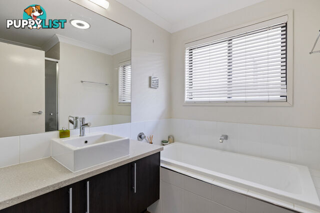 13 Sunview Street THORNLANDS QLD 4164