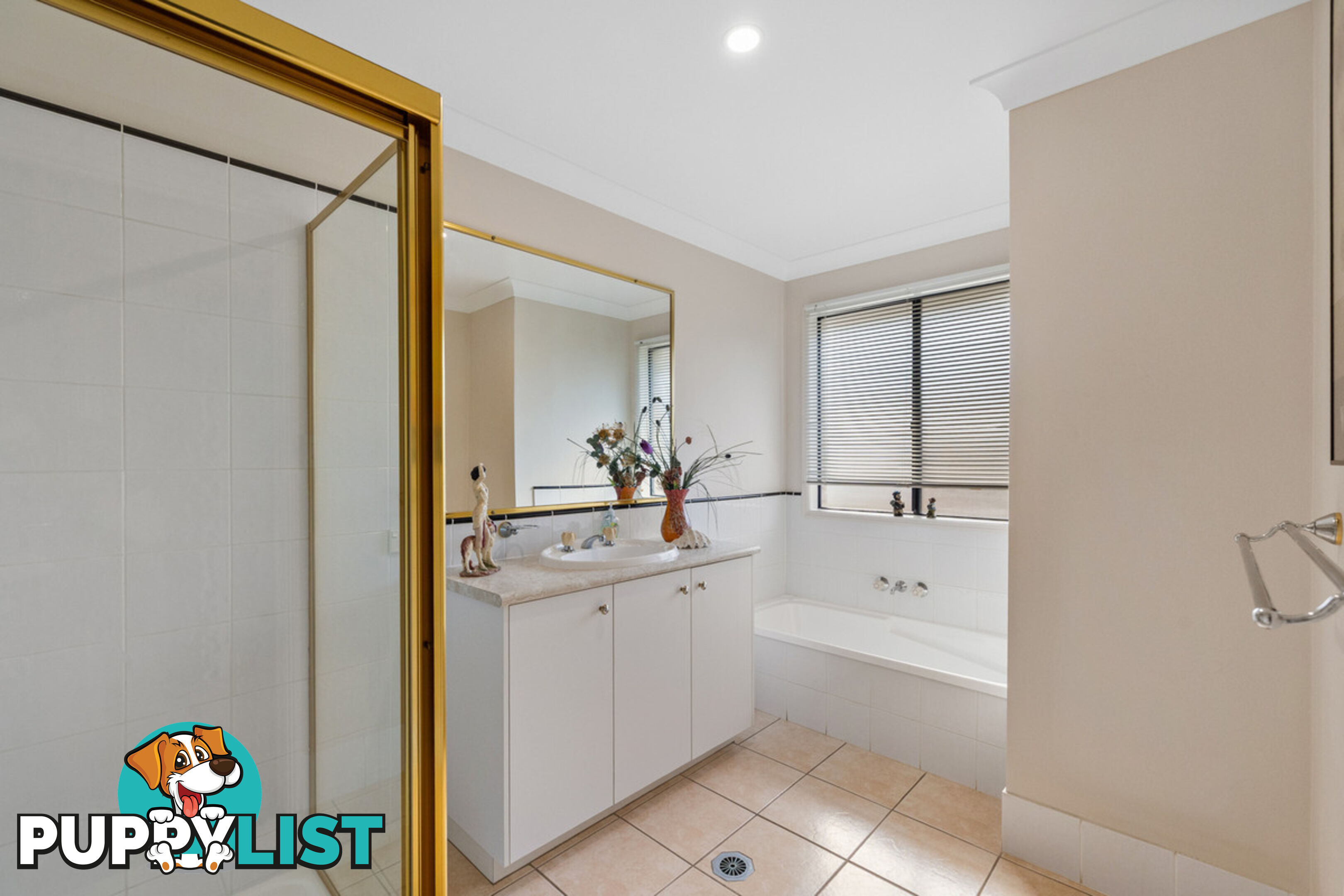 22 Cliftonville Place REDLAND BAY QLD 4165