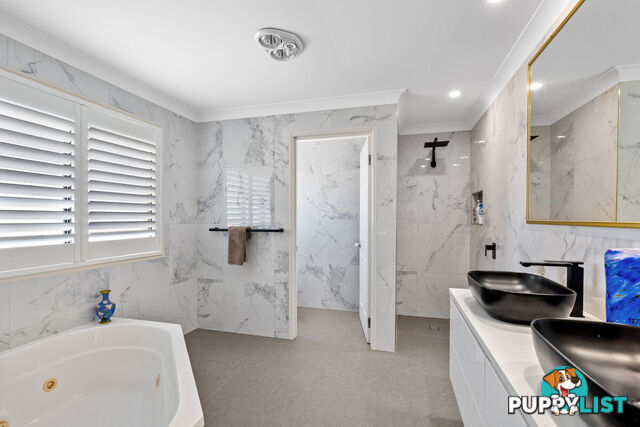 22 Cliftonville Place REDLAND BAY QLD 4165