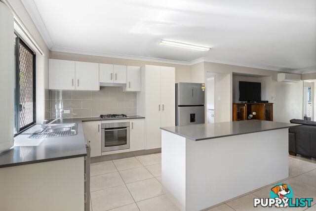 15a Beenwerrin Crescent CAPALABA QLD 4157