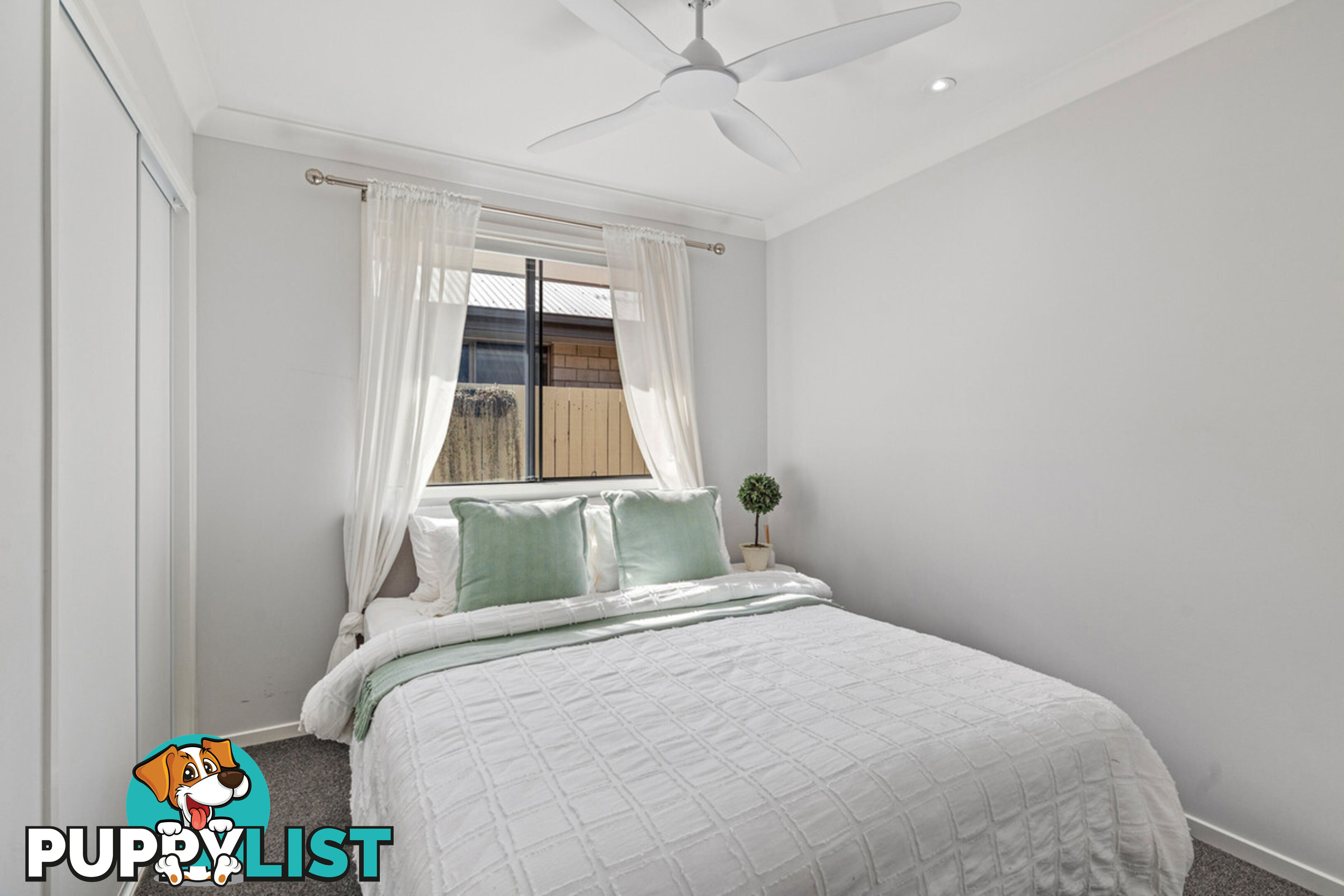 11 Swansea Circuit REDLAND BAY QLD 4165