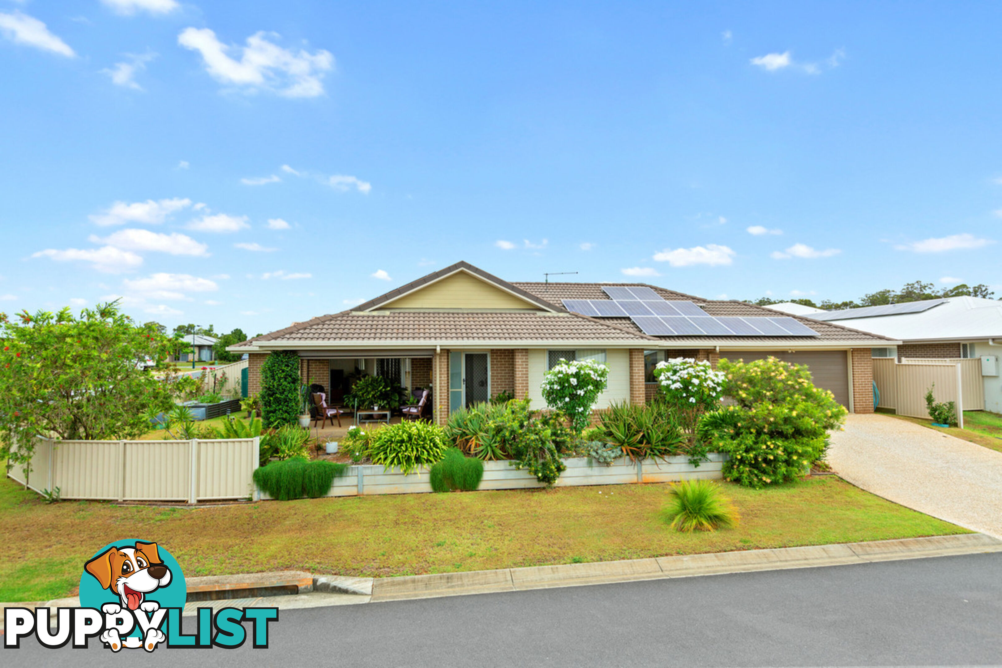 8 Willis Close REDLAND BAY QLD 4165