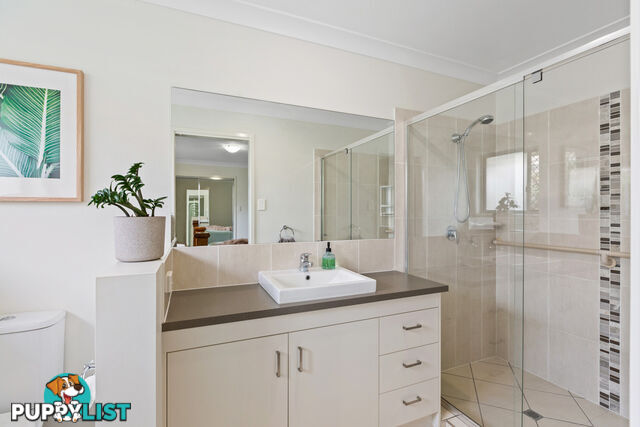 8 Willis Close REDLAND BAY QLD 4165