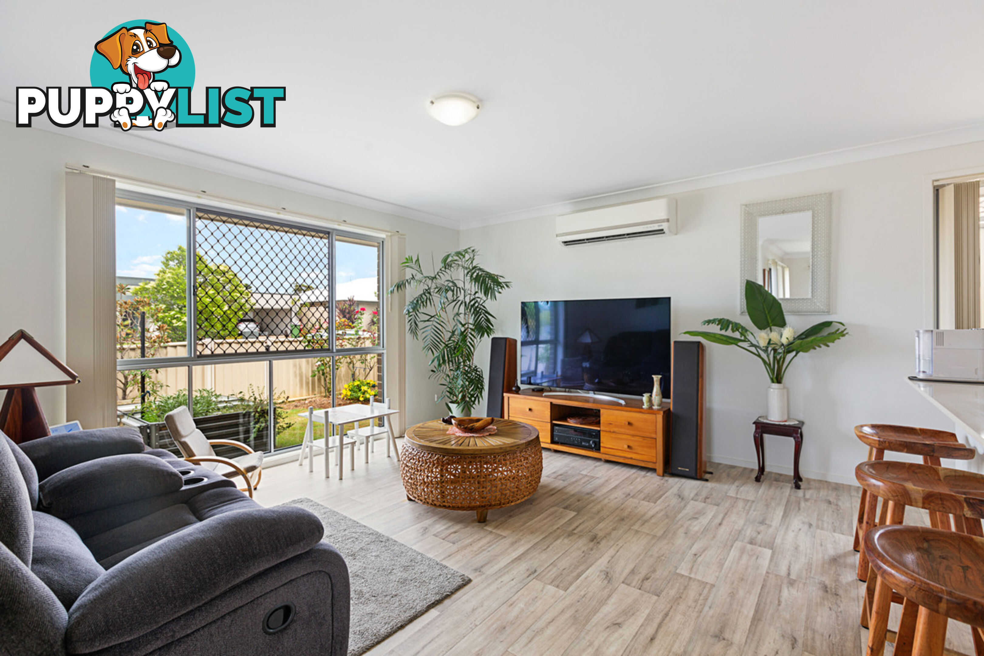 8 Willis Close REDLAND BAY QLD 4165