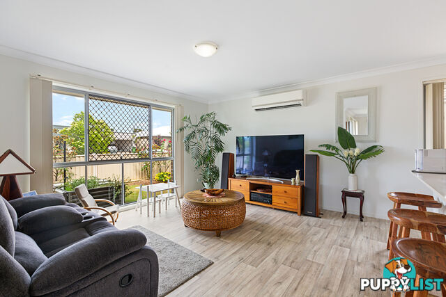 8 Willis Close REDLAND BAY QLD 4165