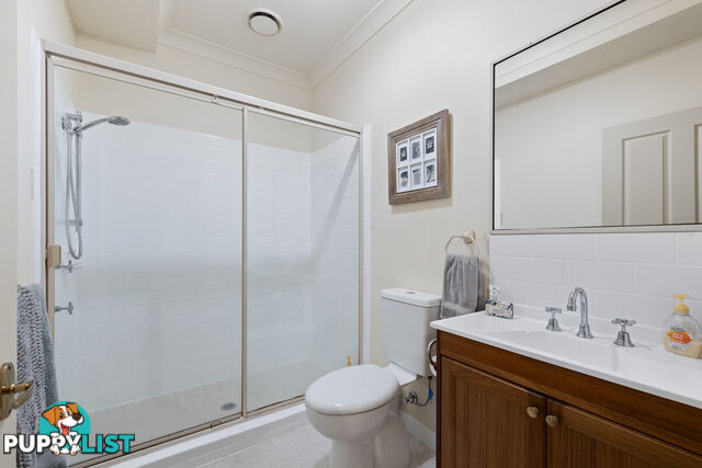 11 Callum Court THORNLANDS QLD 4164